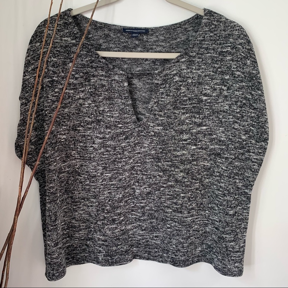 American Eagle Outfitters Casual Slouchy Semi Crop Top Women’s Small